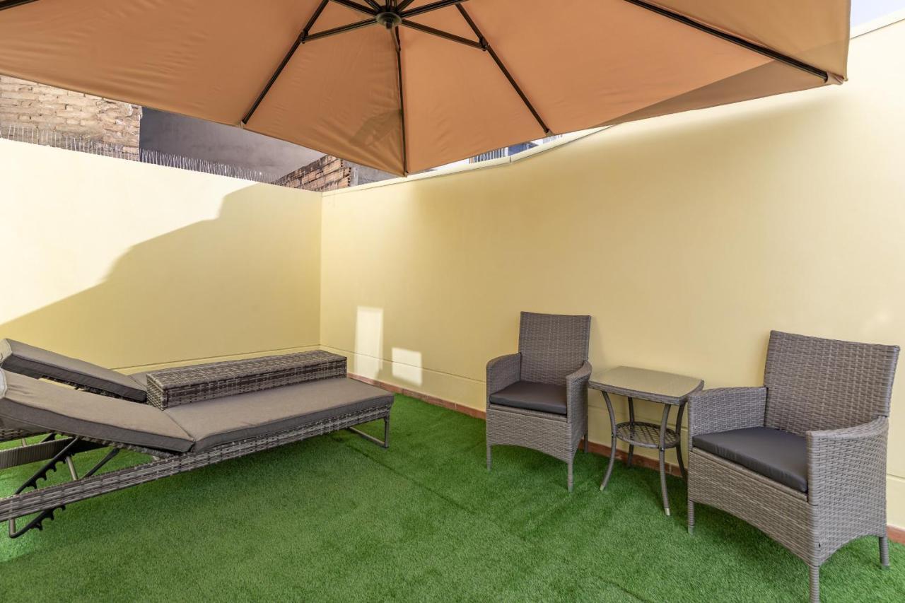 Gorgeous Apt With A Large Private Terrace Valencia Buitenkant foto